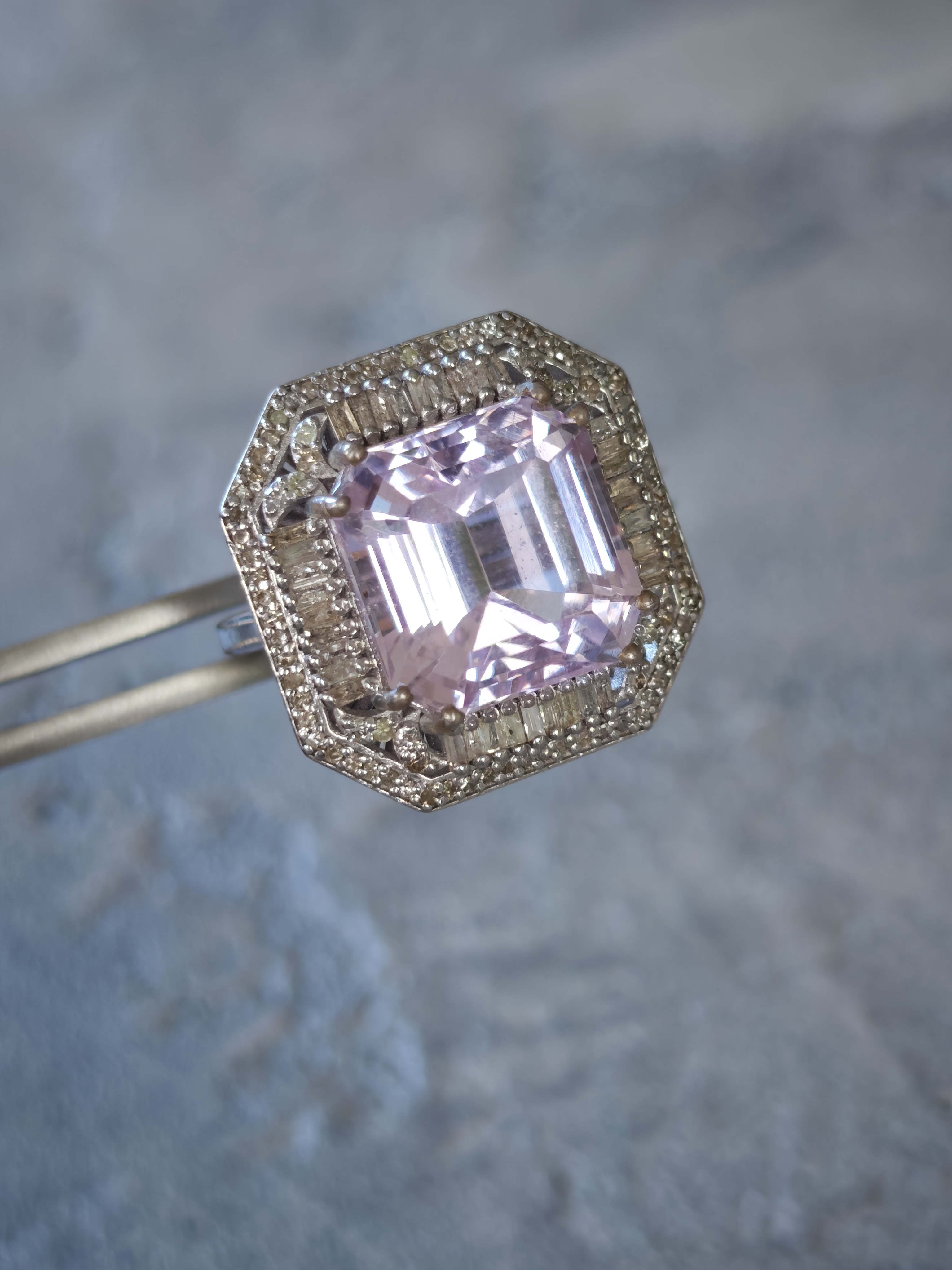 Kunzit Pırlanta Yüzük