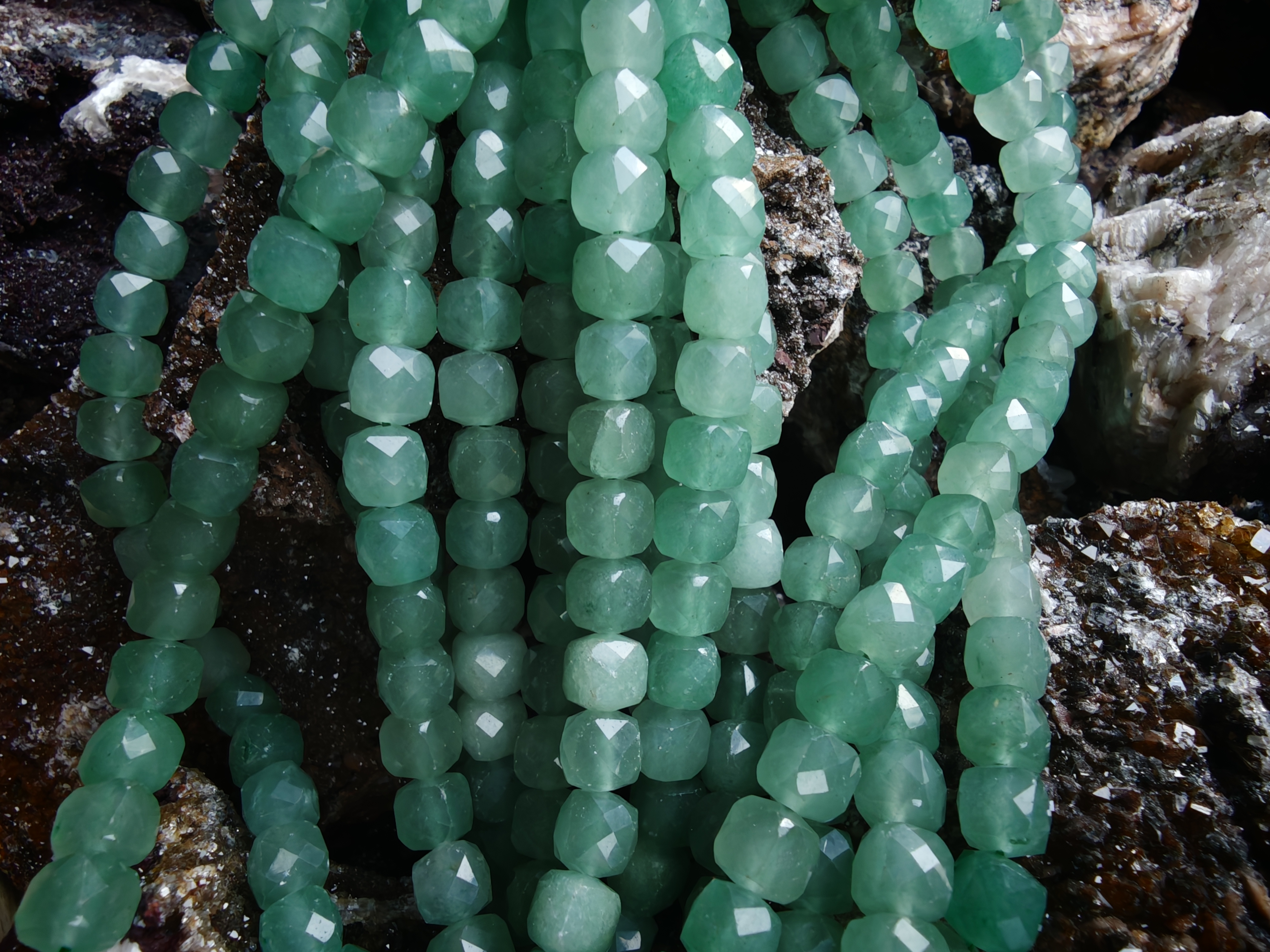 Küp Aventurin Kolye