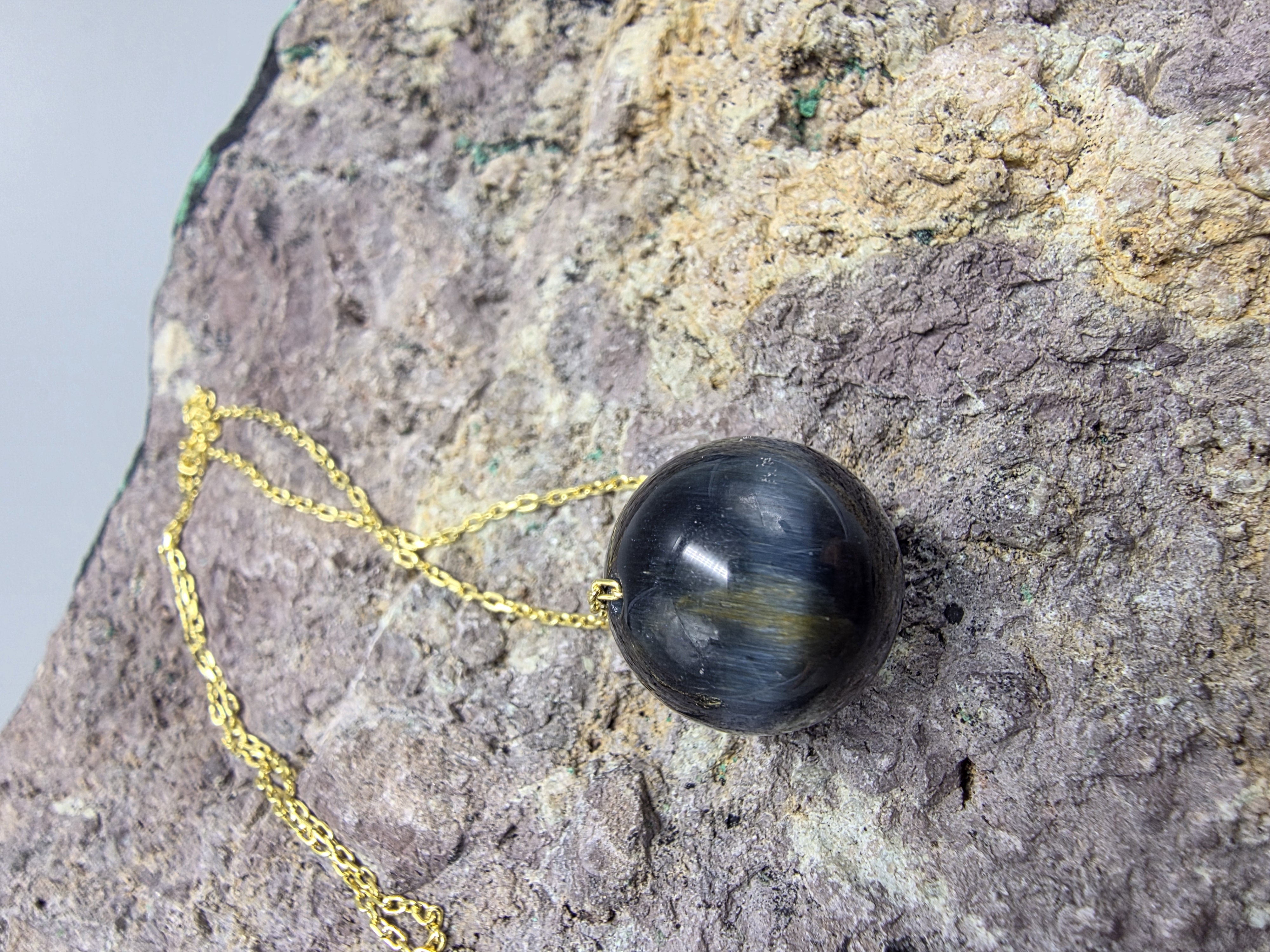 Lacivert Kaplangözü Kolye