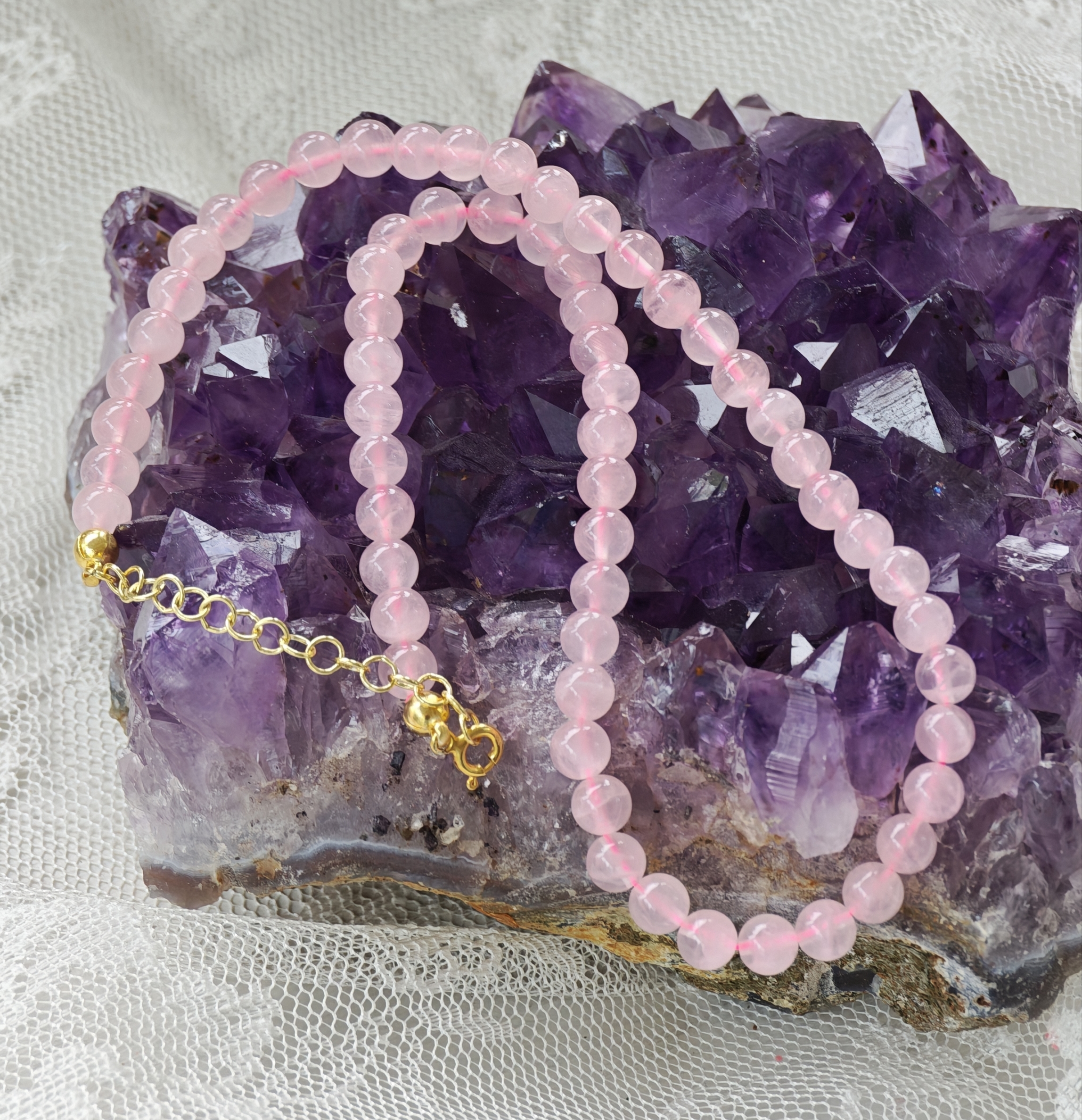 Aşk Çaredir (Madagaskar Pembe Kuvars Kolye)