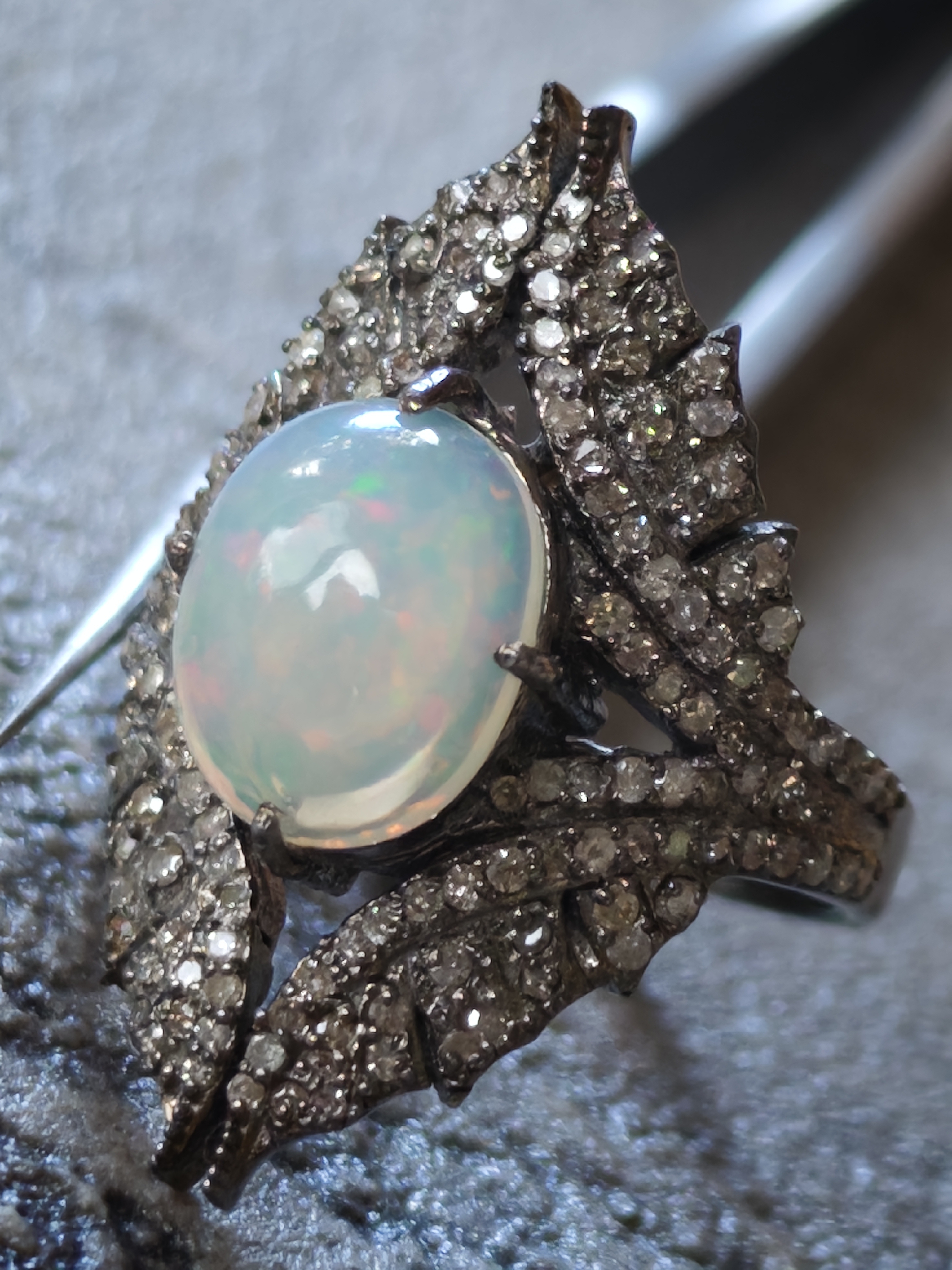 Opal Elmas (Bence Zühre)