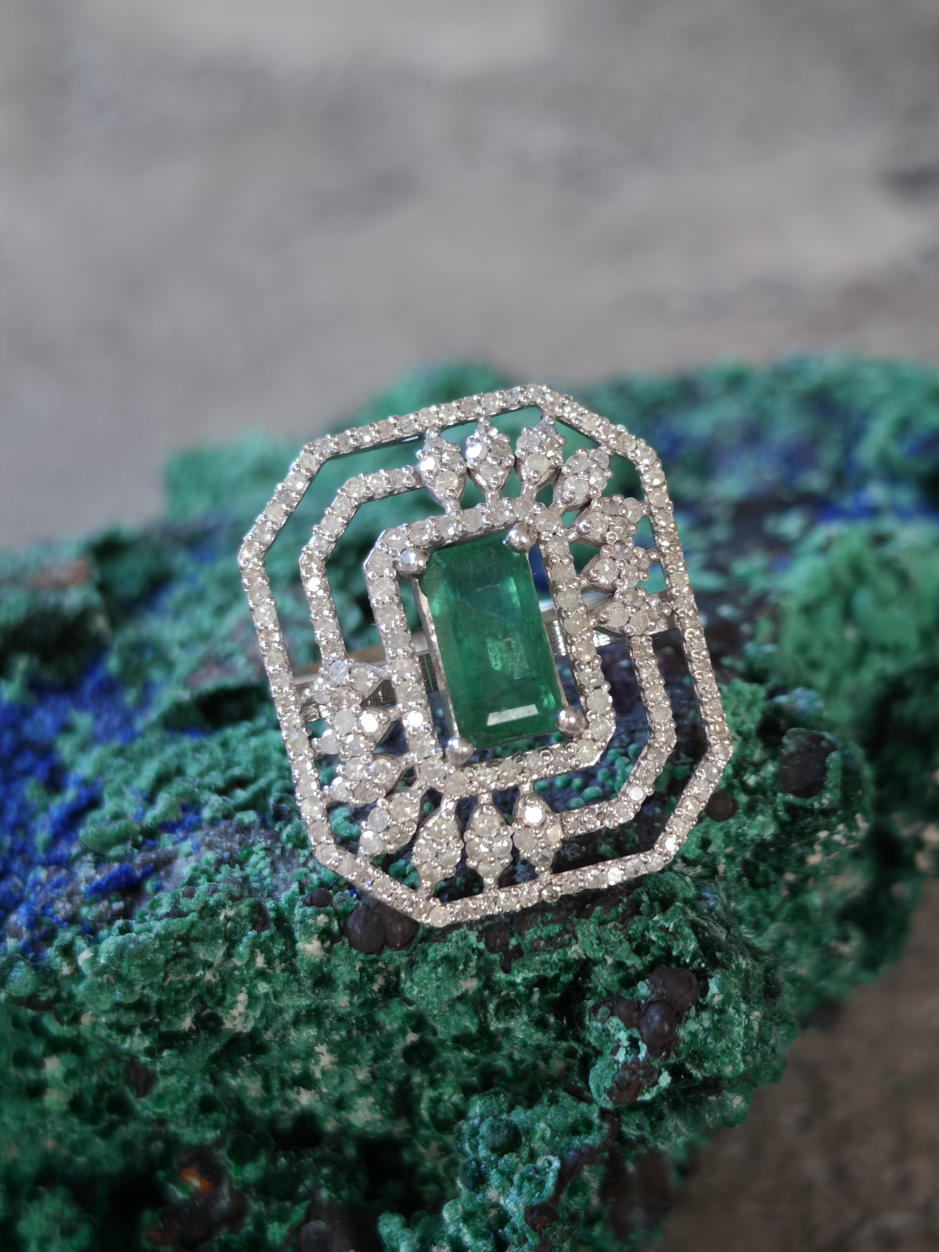 Pırlanta Zümrüt Yüzük