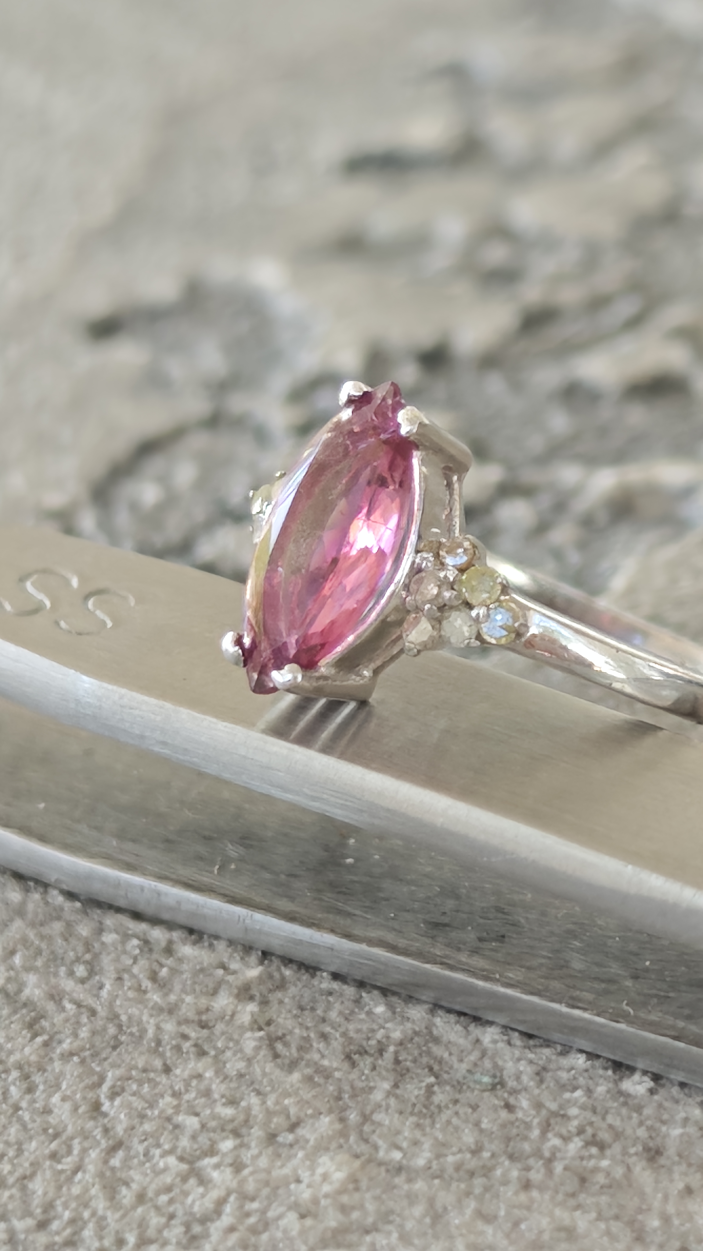 Pembe Turmalin Elmas Yüzük