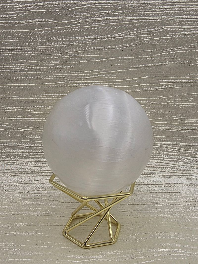 İRİ SELENİT KÜRE-MİDELT