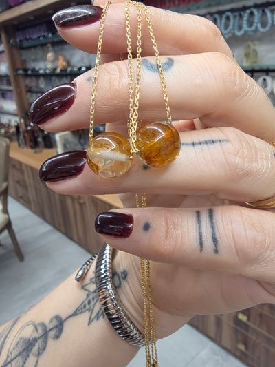 Gem Golden Healer Küre Kolye