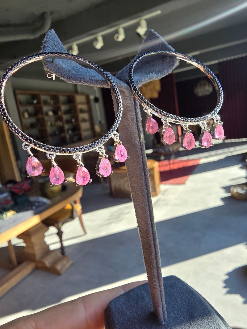 Pembe Yakut Küpe