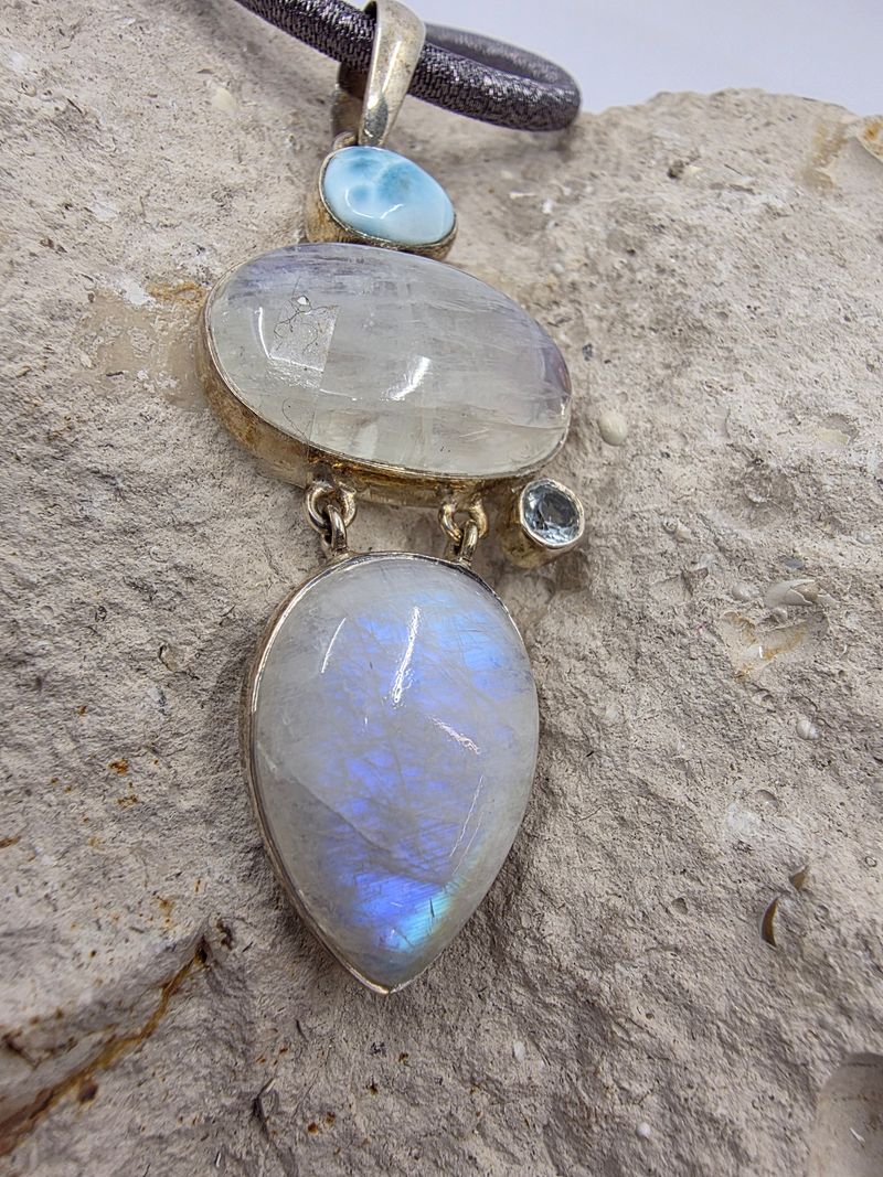 Aytaşı Larimar Kolye