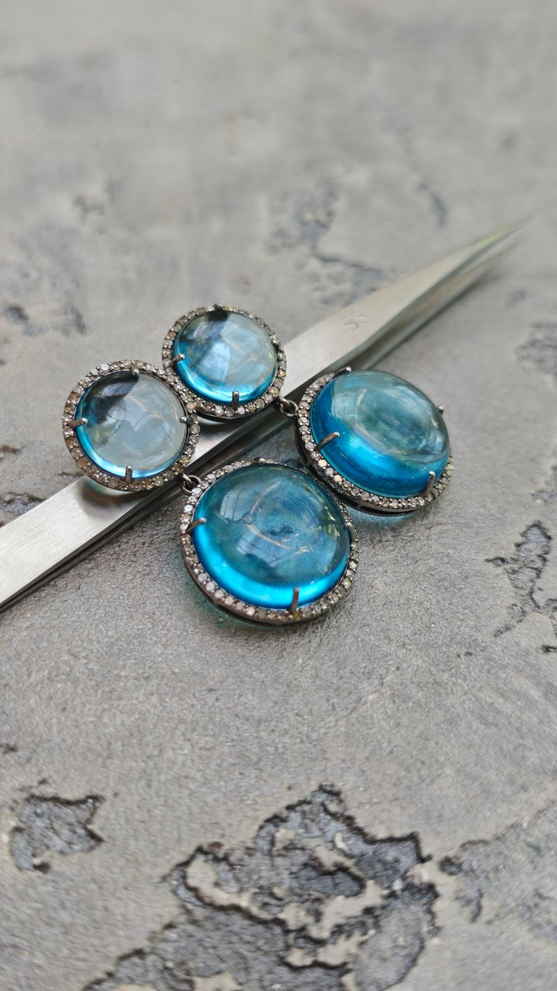Topaz Elmas Küpe