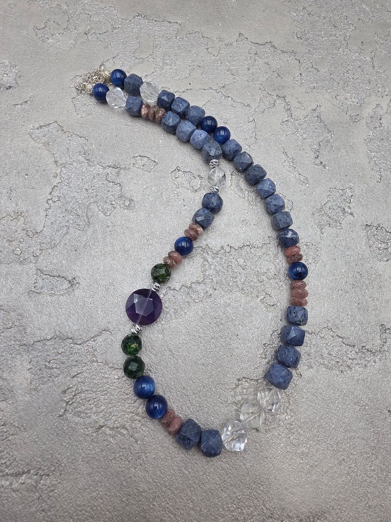 DEĞERSİZLİK DUYGUSU