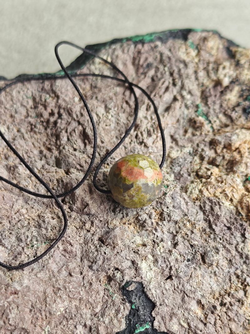 Bağımlılıklar-Unakit Kolye-