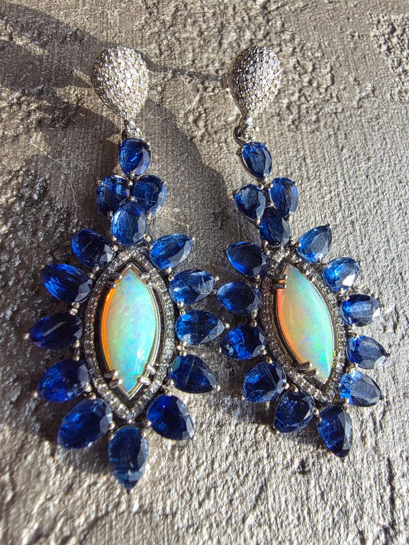 Opal Kyanit Küpe