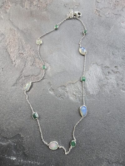 ZÜMRÜT OPAL ZİNCİR