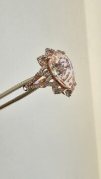 PEMBE TOPAZ VE ELMAS YÜZÜK