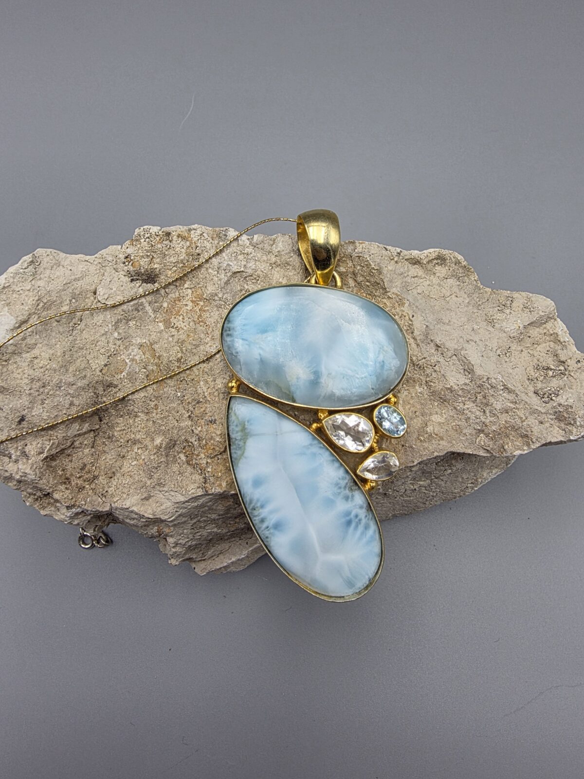 Beyaz ve Mavi Topaz Larimar Kolye - Görsel 2