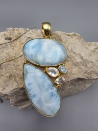 Beyaz ve Mavi Topaz Larimar Kolye