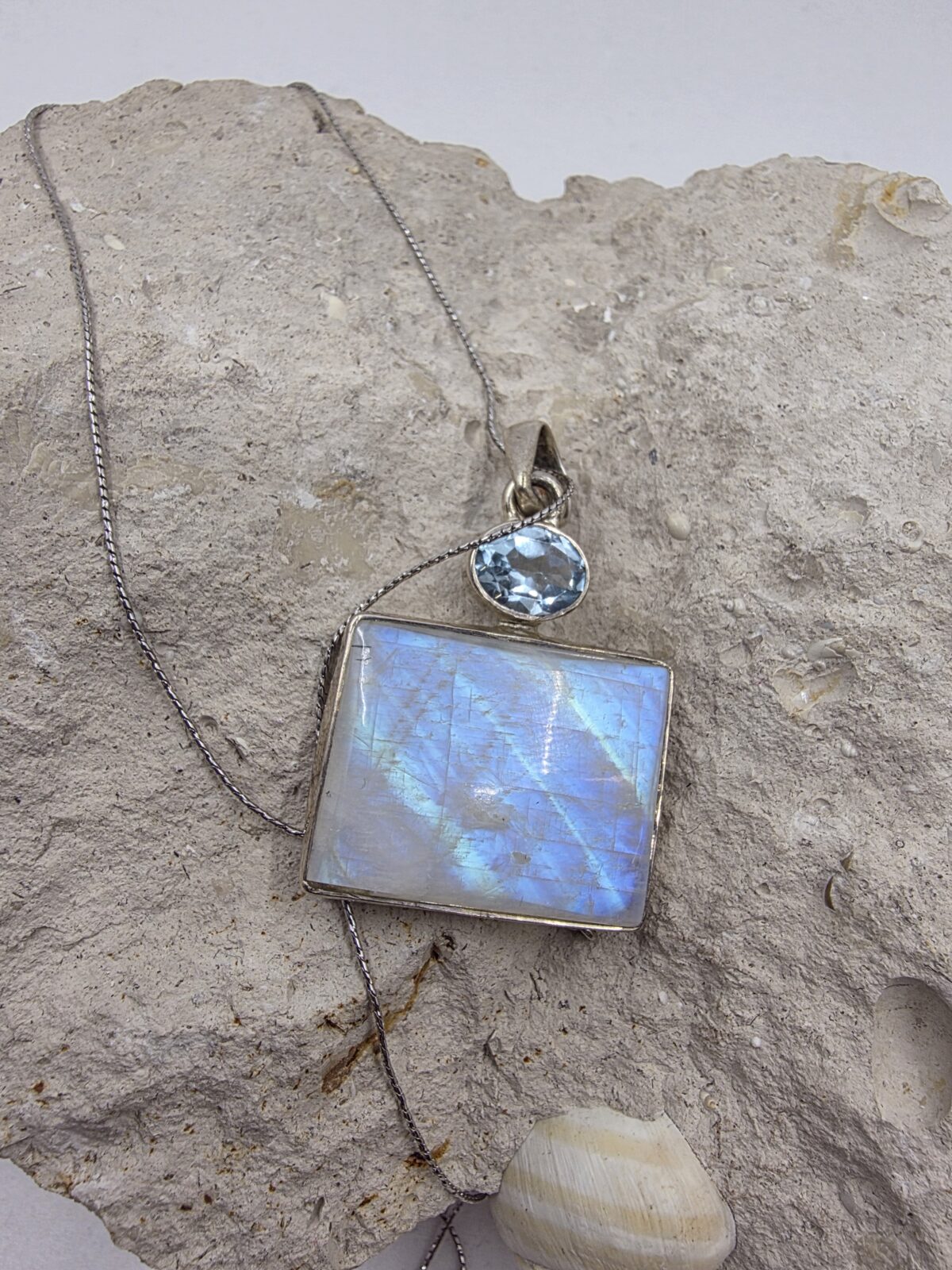 Rainbow Aytaşı Kolye - Görsel 4