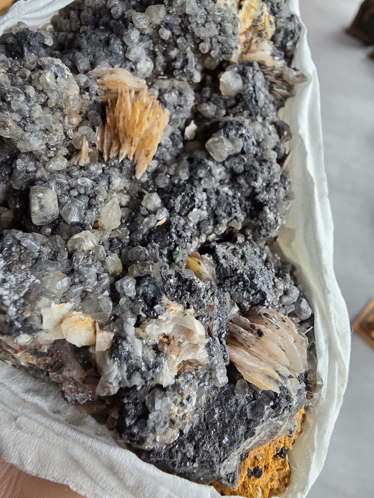 CERUSSITE MİNERALİ GEM - Görsel 2