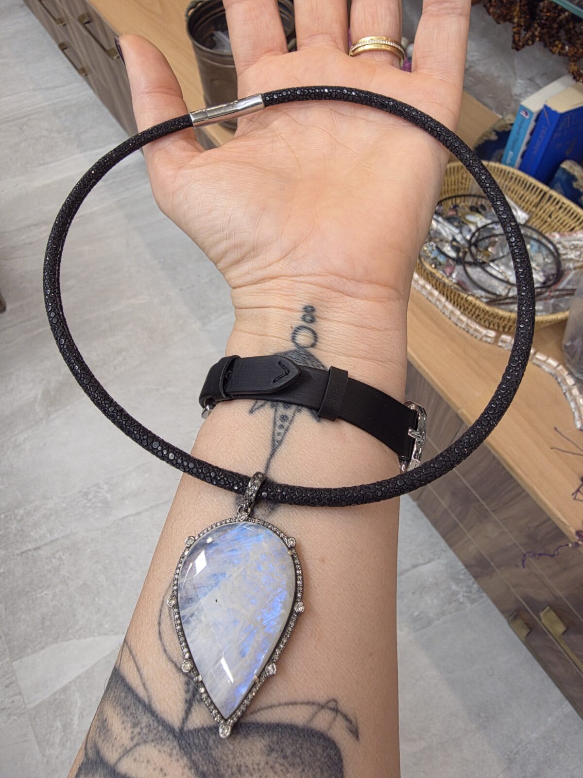 Vatoz Aytaşı Elmas Kolye - Görsel 6