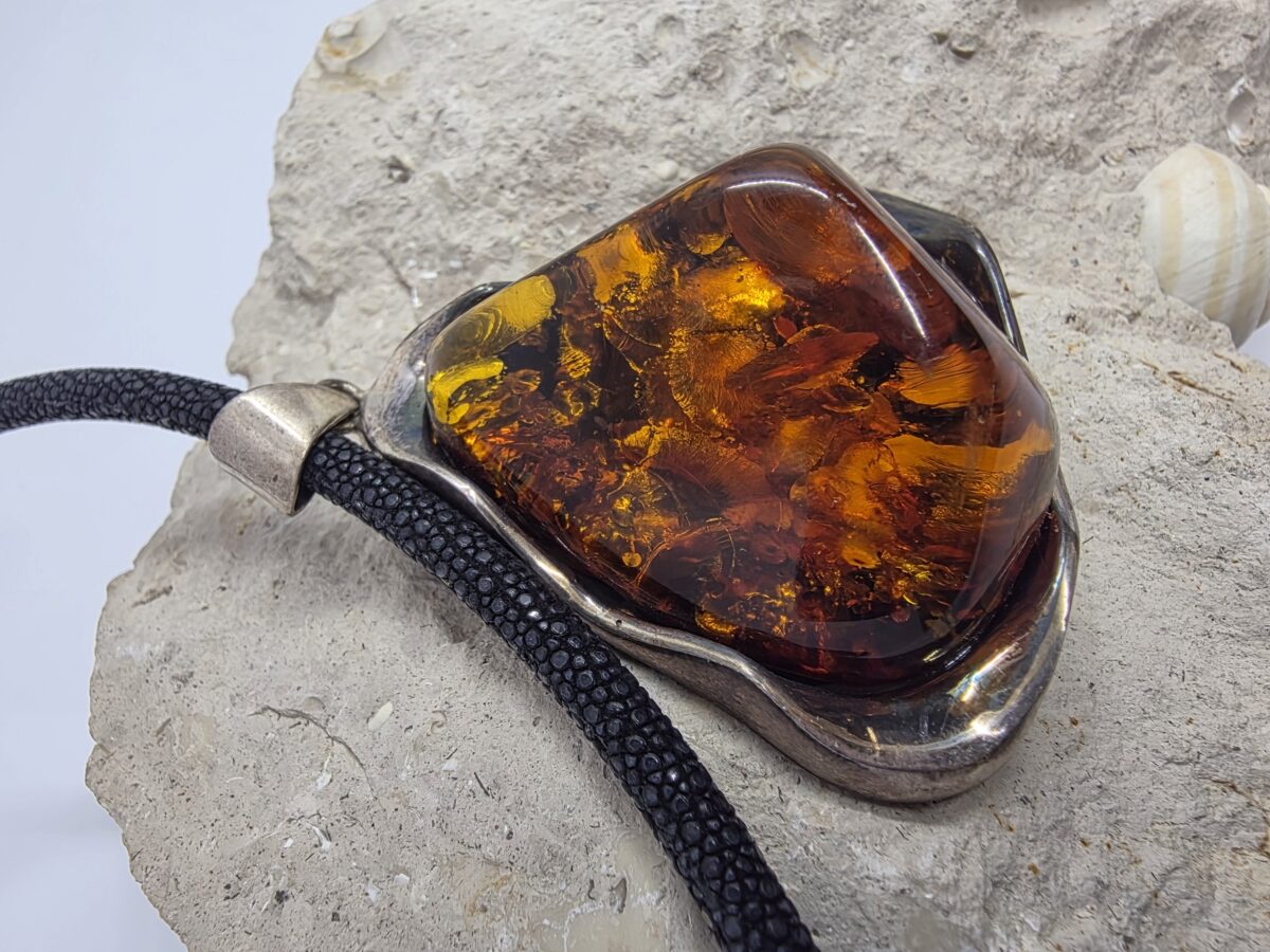 Vatoz Kehribar - Görsel 3