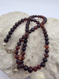 Kahverengi Kehribar Kolye - Görsel 2