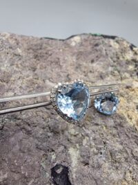 Topaz Pırlanta Kalp Küpe - Görsel 3