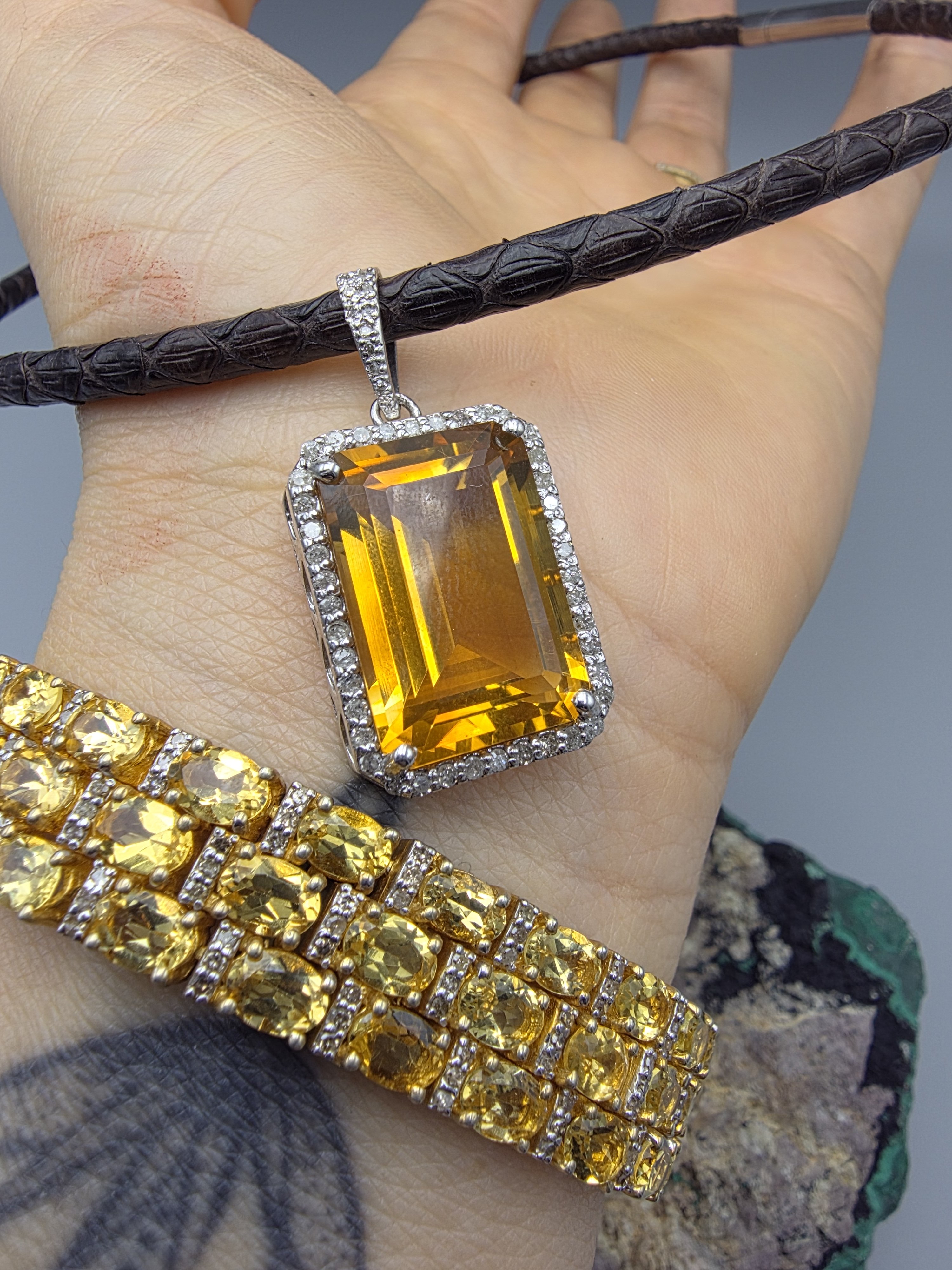 2026/02/74443.jpg Sitrin Pırlanta Kolye - Görsel 1