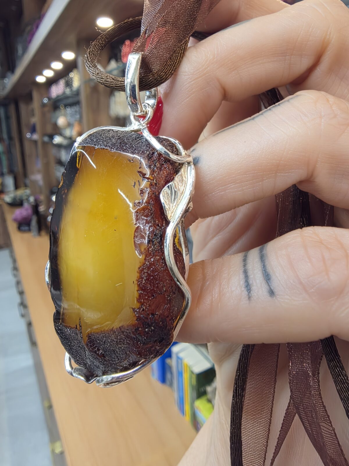 Ham Kehribar Kolye - Görsel 2